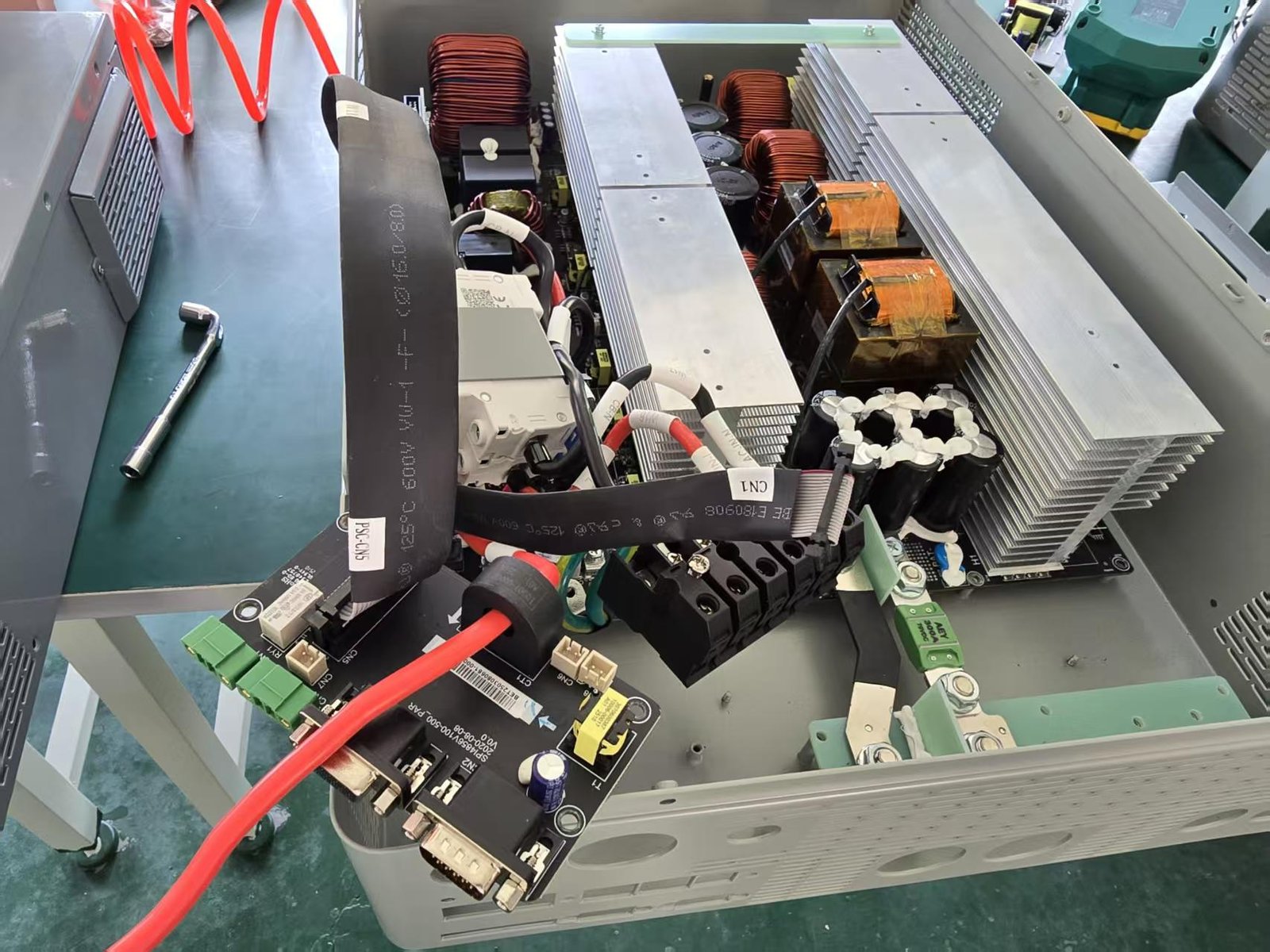 Hard plastic case with handle